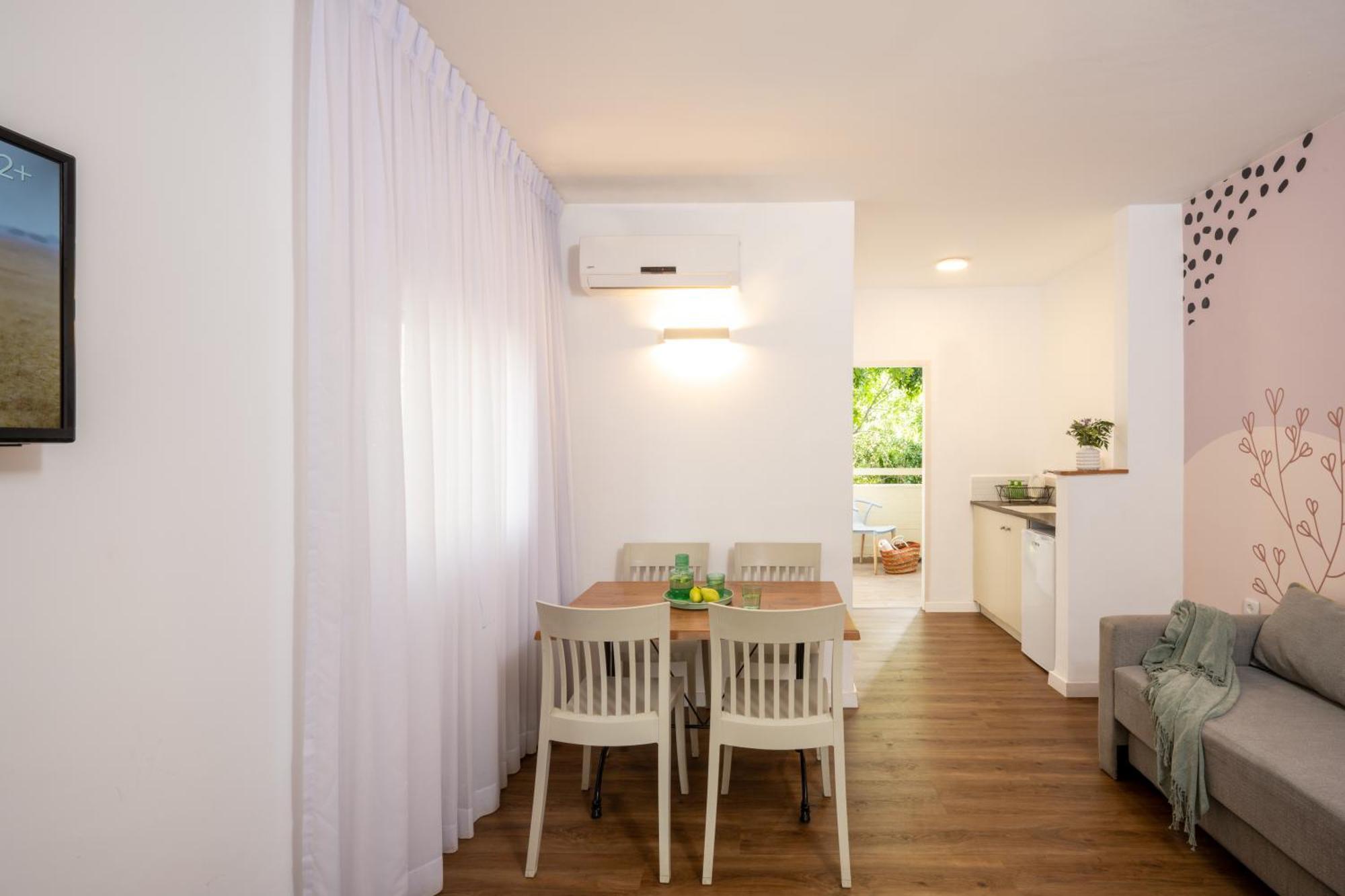 Travel Hotel Eilon Elon Oda fotoğraf